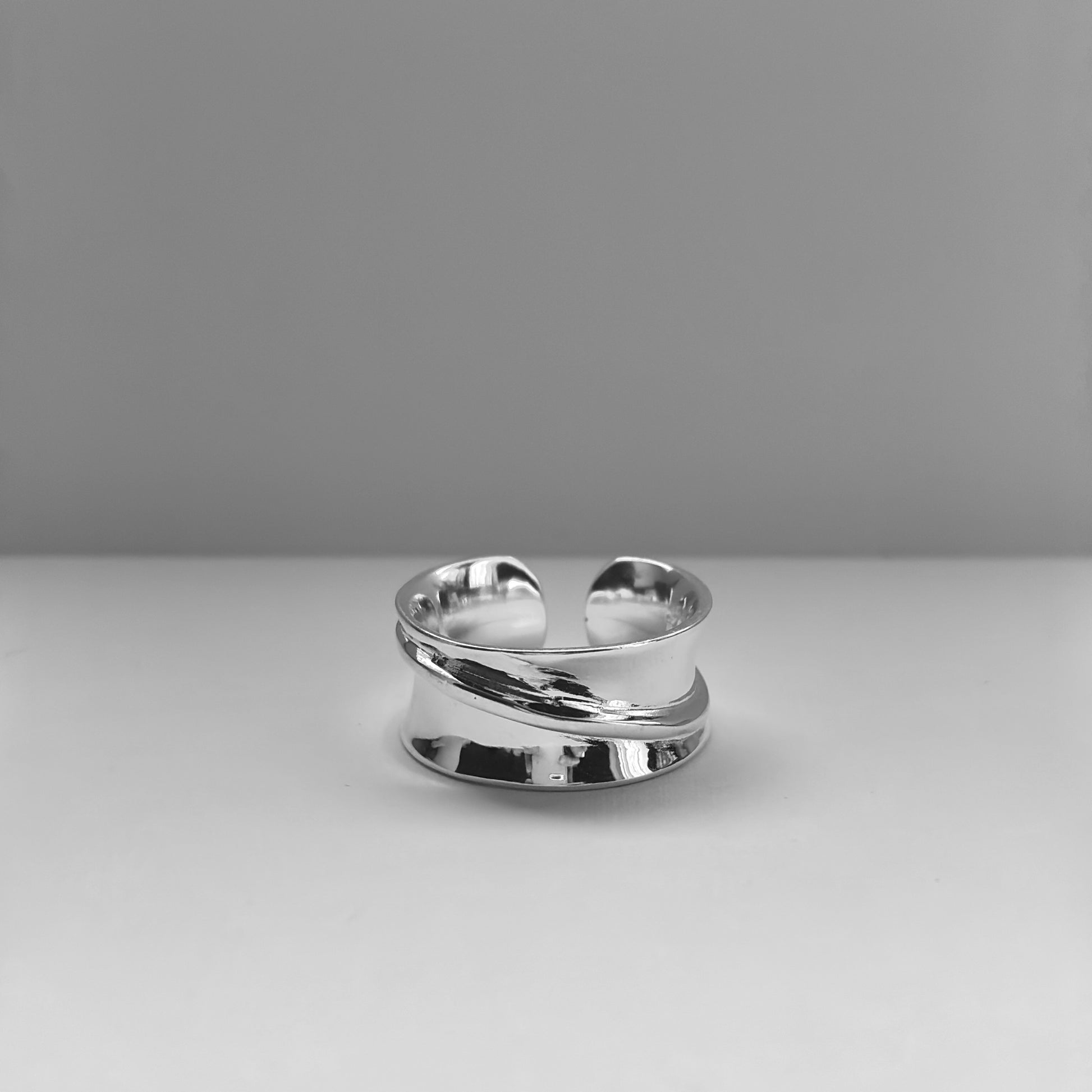 TROCHET RING UNIVERSAL SIZE - Alexander Ahrens