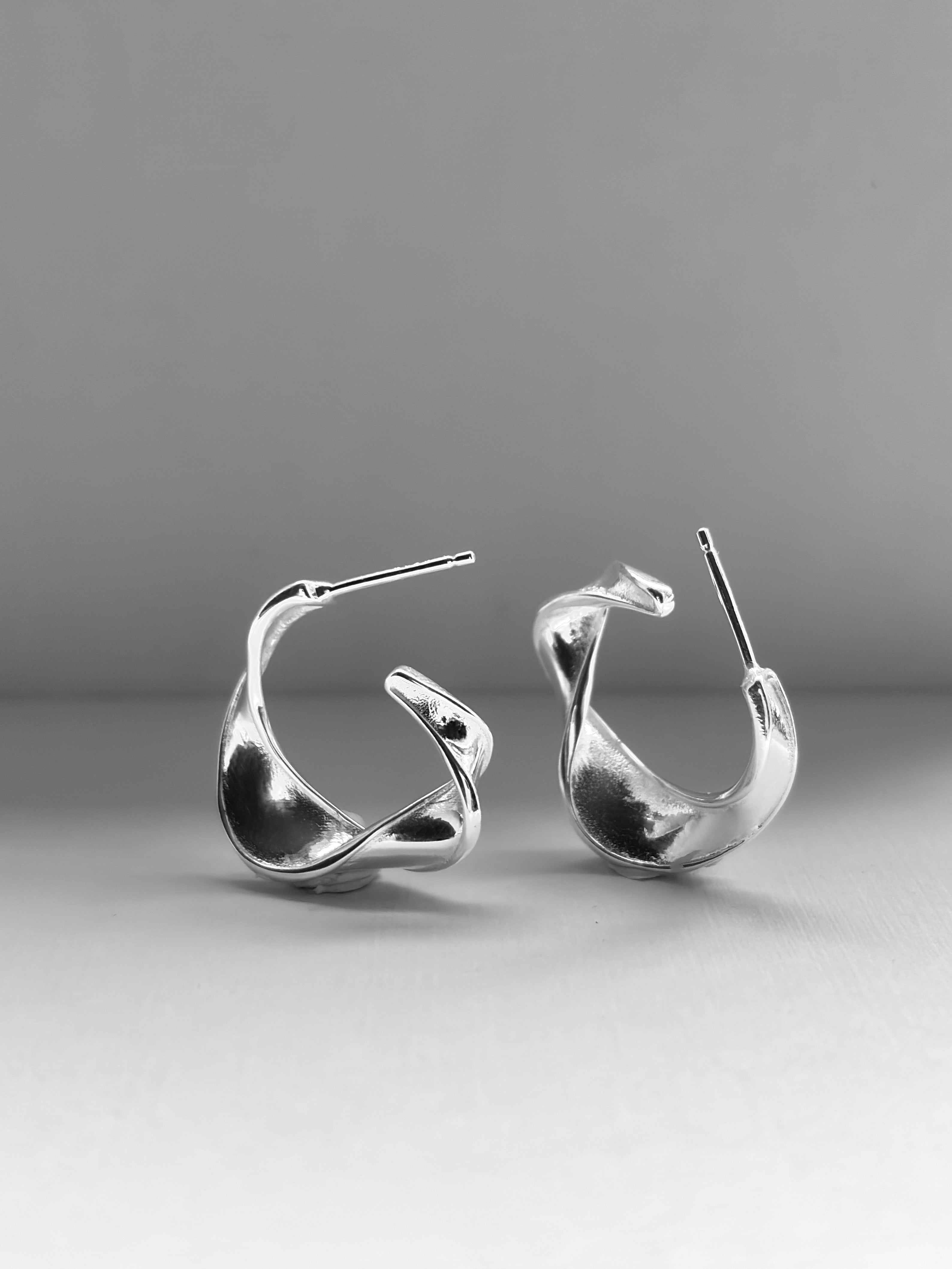 CRESCENT EARRING